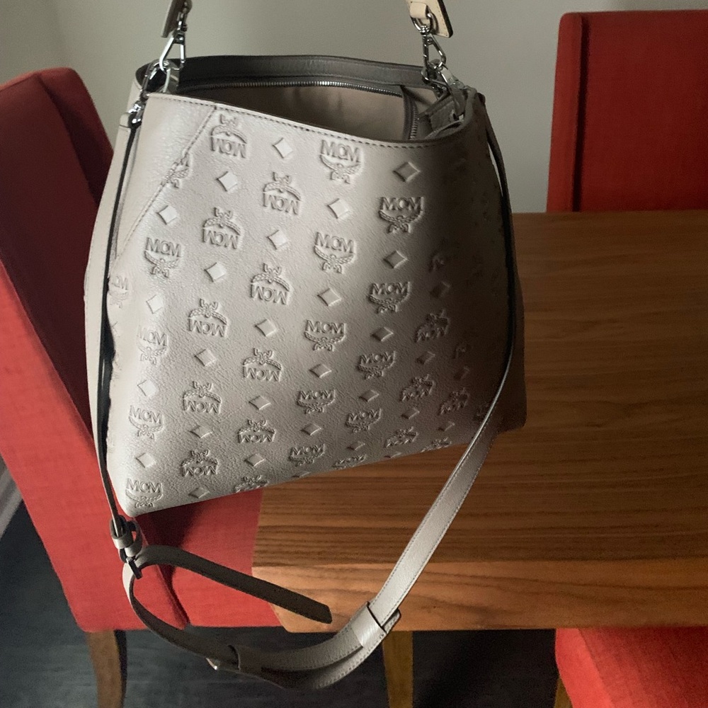 Authentic MCM Medium Klara Bag